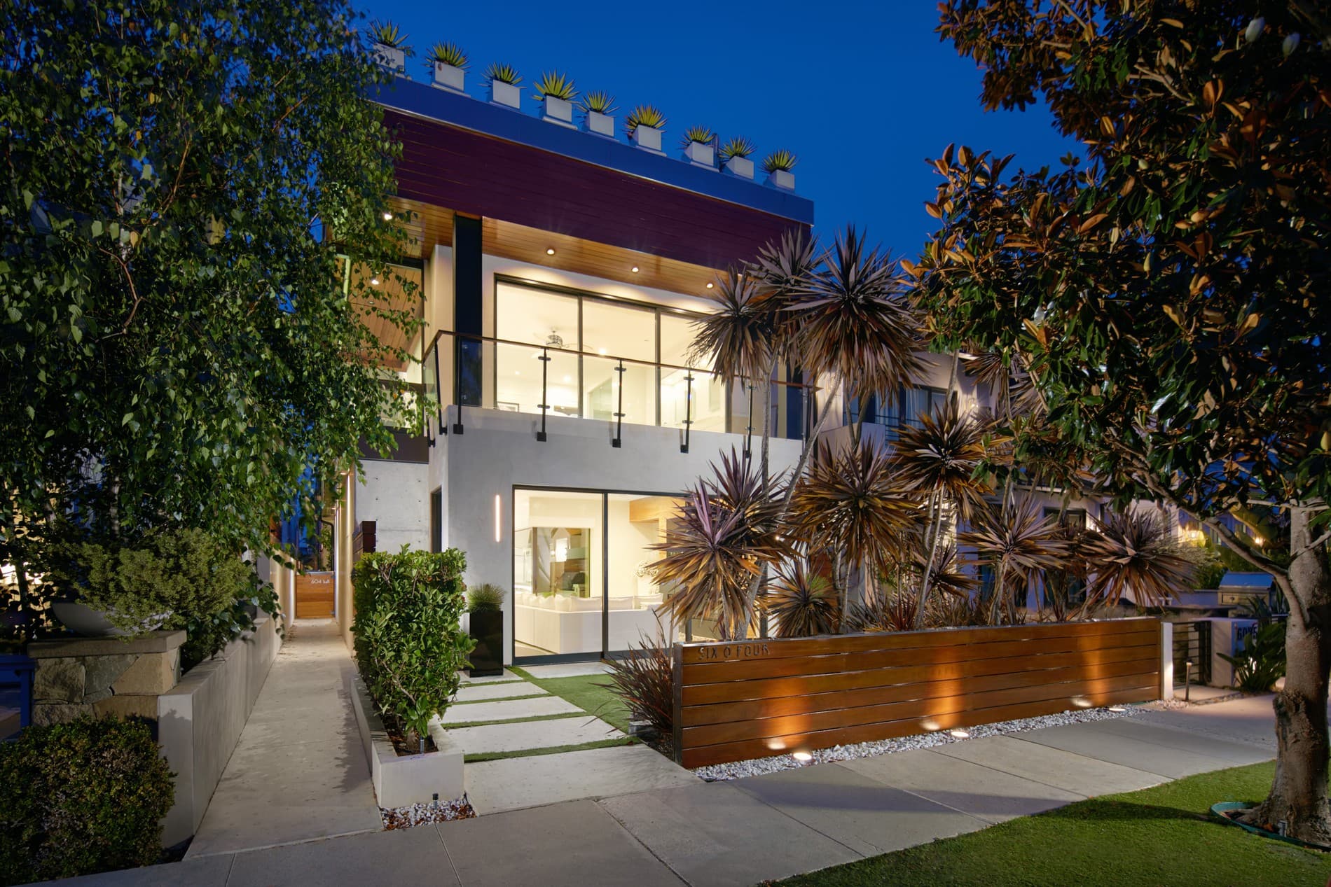 604 Acacia Ave